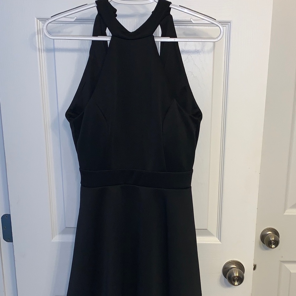 Black Dress - Picture 2 of 3